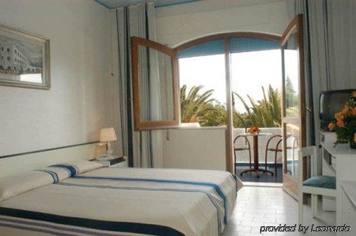 Hotel Azzolini Villagrazia Di Carini Bilik gambar