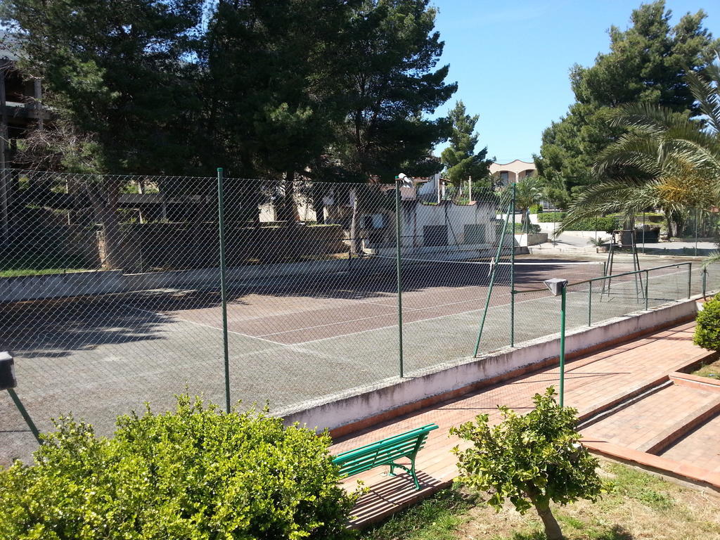 Hotel Azzolini Villagrazia Di Carini Luaran gambar